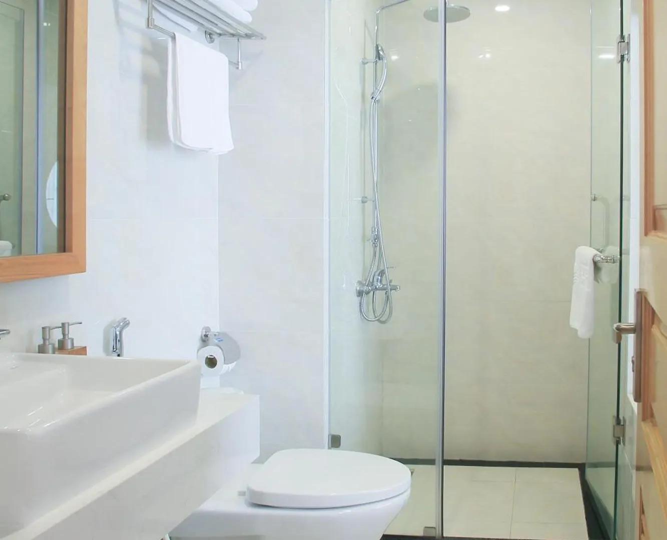 Elite Hotel Nha Trang 4*,