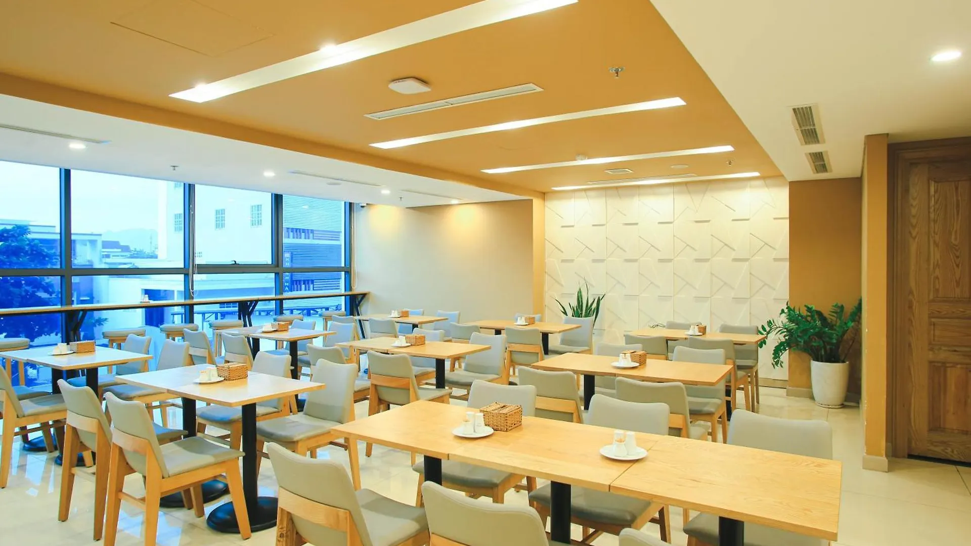 Elite Hotel Nha Trang